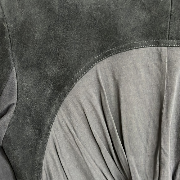 BCBGMAXAZARIA navy suede crop jacket fabric back size small - Picture 4 of 5